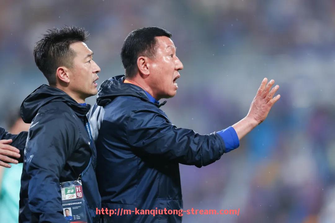 看球通-2022年骑士重建后展现出极强防守体系与团队协作能力